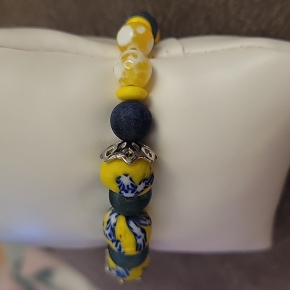 HANDMADE African Trade Lapis Fire Agate Beaded Bracelet - Picture 5 of 7